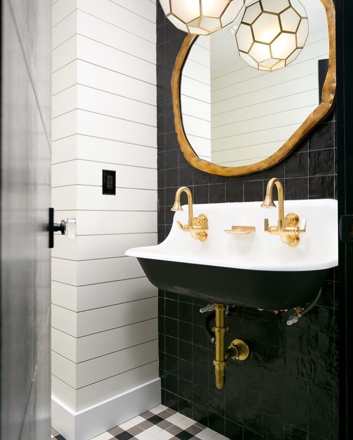Instagram Post CMTRhzqLSBL